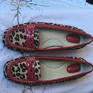 Sperry “leopard” loafer, red patent leather trim